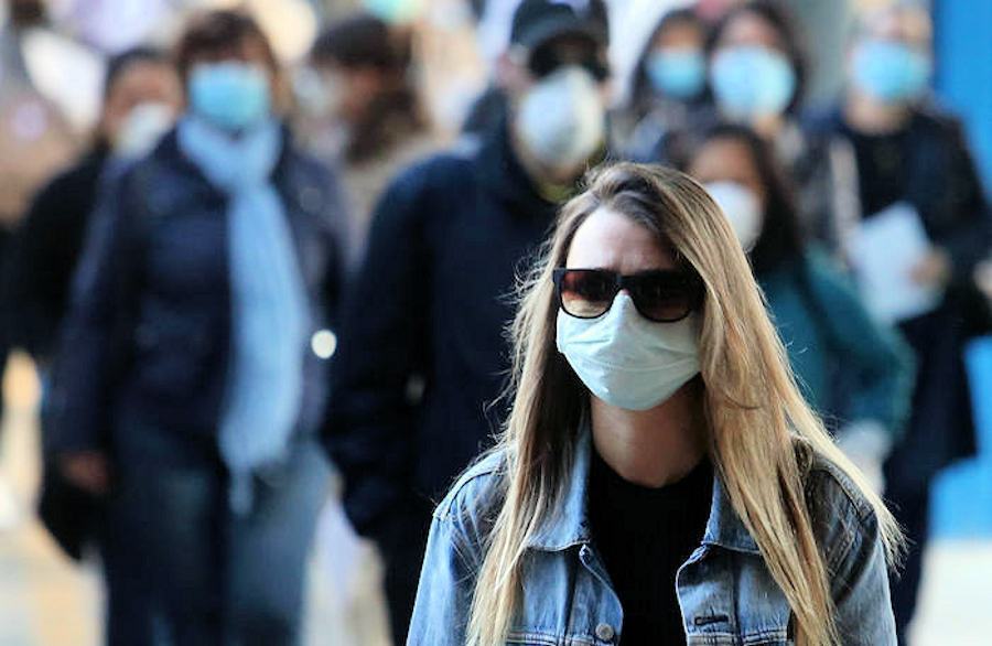 "Obbligo di mascherine all'aperto nel periodo di Natale". La richiesta dei sindaci 56 Coronavirus persone 5
