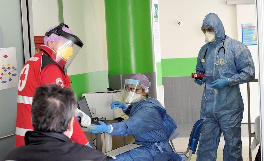 Rientra dalla Svizzera ed è positivo. Negativi i tamponi eseguiti ad Acquaro e Pizzo 51 Coronavirus tamponi 3