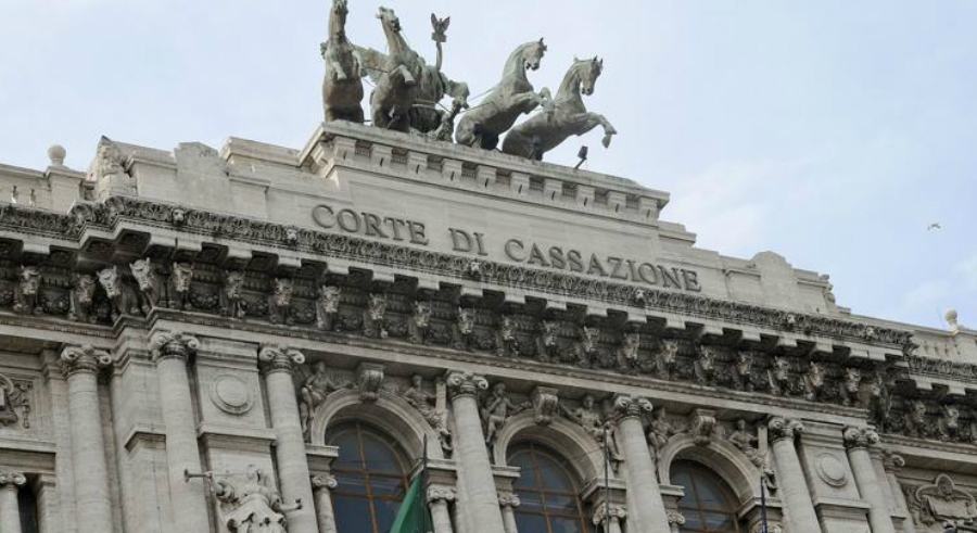 Magistrato arrestato: Cassazione conferma domiciliari al medico in pensione dell'Asp di Cosenza 51 Corte di Cassazione 5