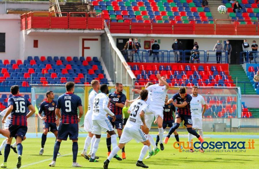 Carretta risponde al goal lampo di Rosafio. Per il Cosenza terzo pareggio consecutivo 62 Cosenza Cittadella1 1
