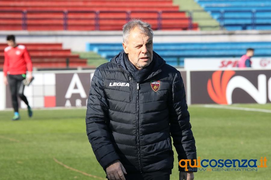 Braglia "questi ragazzi sono stati eroici. Meritiamo di restare in B" 64 Cosenza Cremonese09