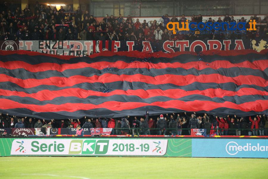Cosenza, contro il Benevento sconti per Curve e Tribuna B. Scuole calcio gratis 66 Cosenza Crotone07