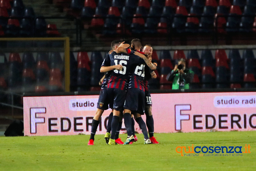 Cosenza resta in B, Guarascio: "ci abbiamo creduto sempre" 74 Cosenza Juve Stabia02