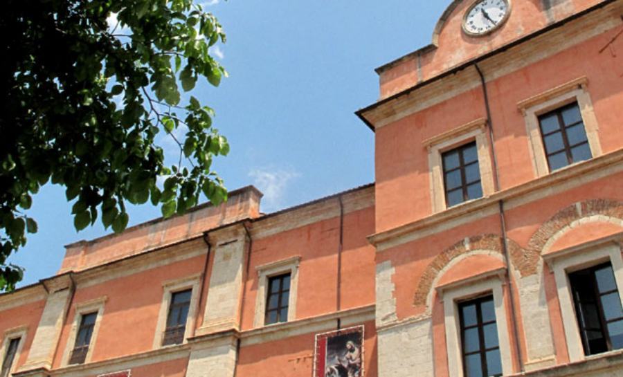 Cosenza Palazzo Arnone 01