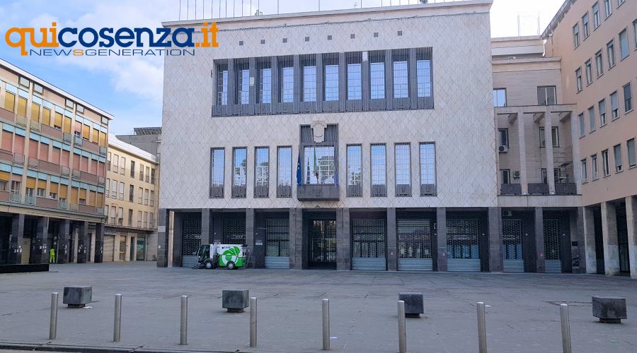 Comune, incassato lo stipendio di novembre. A rischio dicembre e tredicesima 51 Comune in dissesto