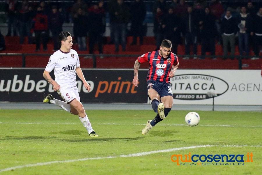 Cosenza, niente botti di fine anno. I rossoblu ci provano ma con la Salernitana è 0-0 71 Cosenza Salernitana08