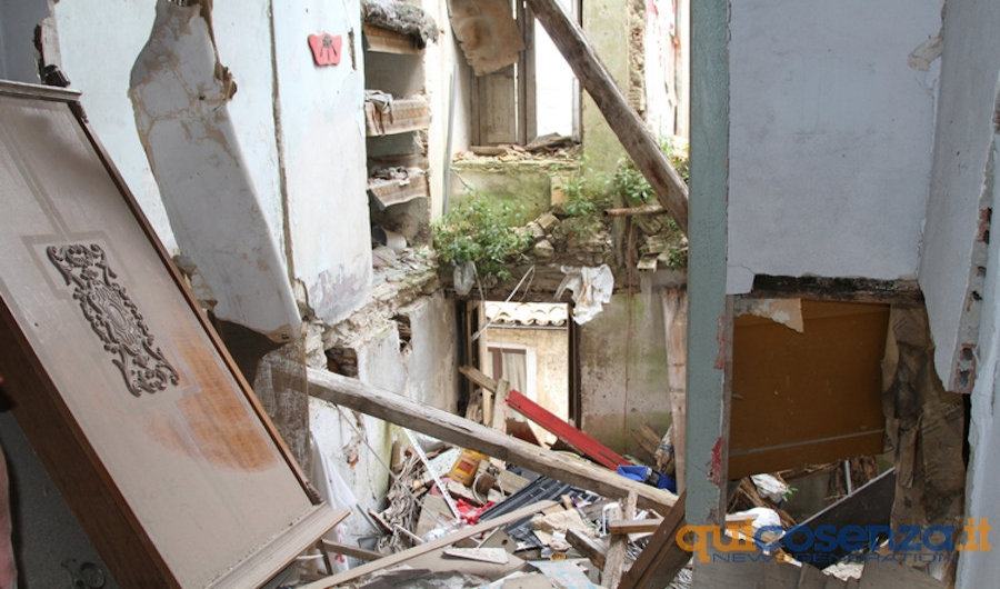 Cosenza centro storico Crolli