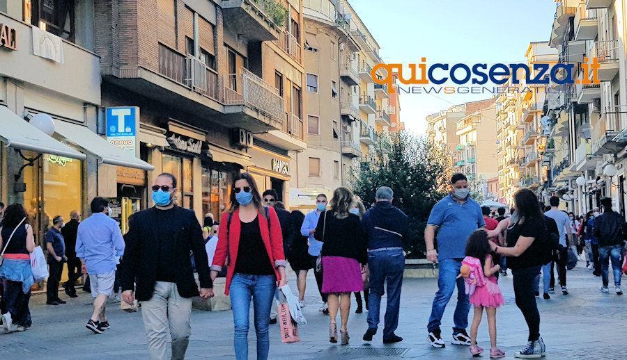 Ordinanza della Santelli, in Calabria mascherine obbligatorie anche all'aperto 53 Cosenza movida
