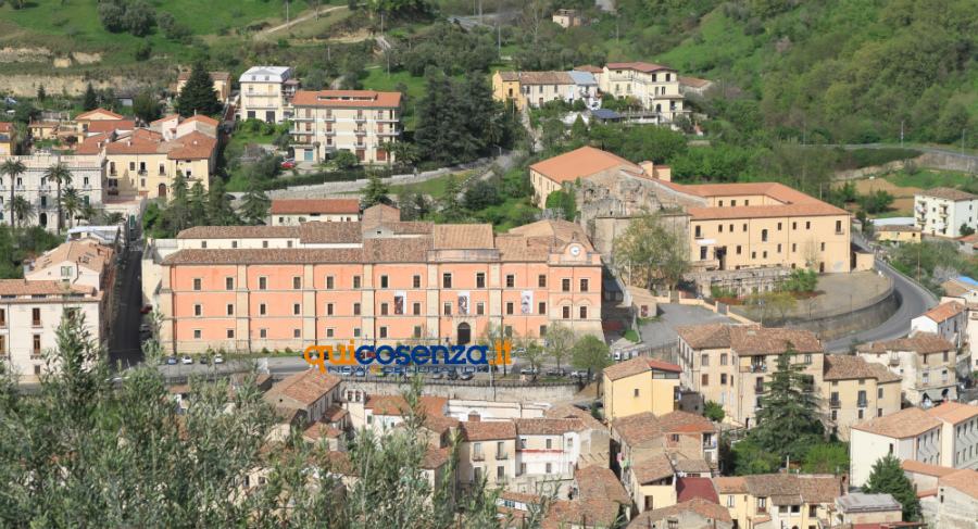 Cosenza palazzo arnone 1