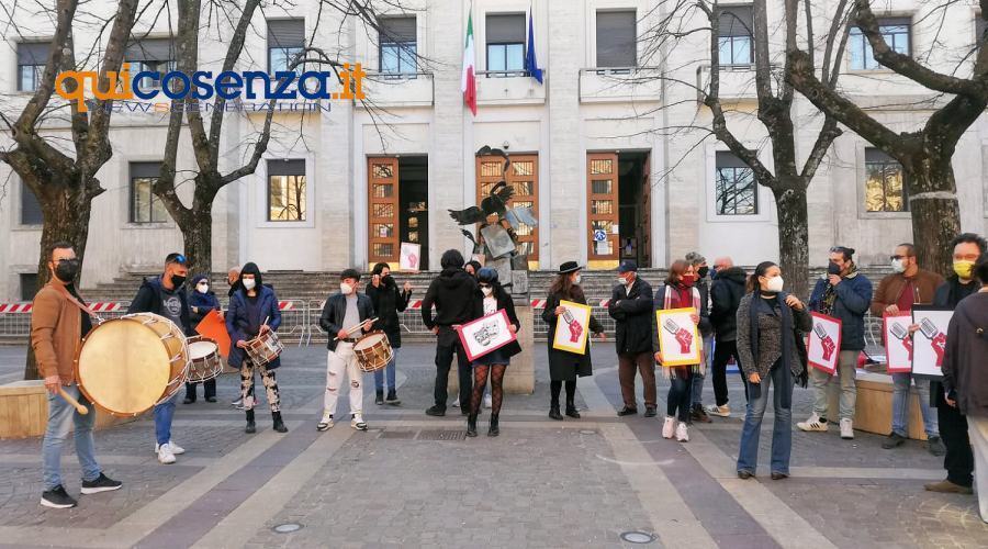 Cosenza protesta lavoratori spettacolo6