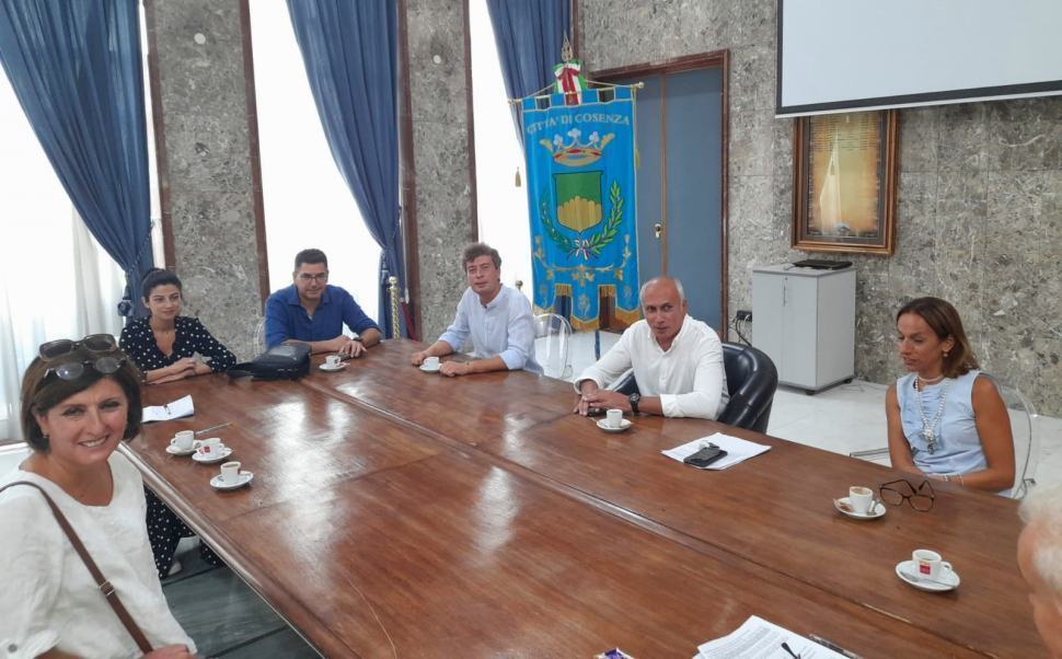 Cosenza riunione Palazzo dei bruzi Cis