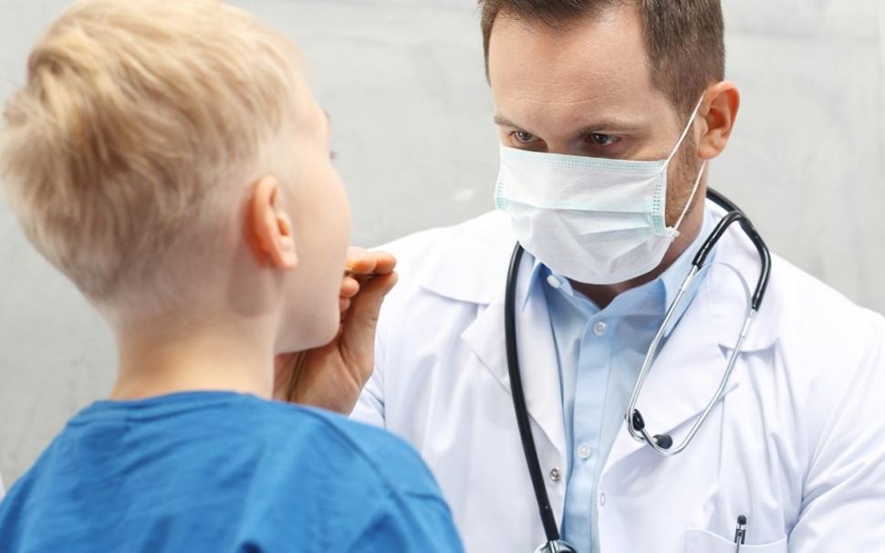 Diminuisce, lievemente, il ricovero dei bimbi positivi al Covid. Il 70% non è vaccinato 77 Covid bambini