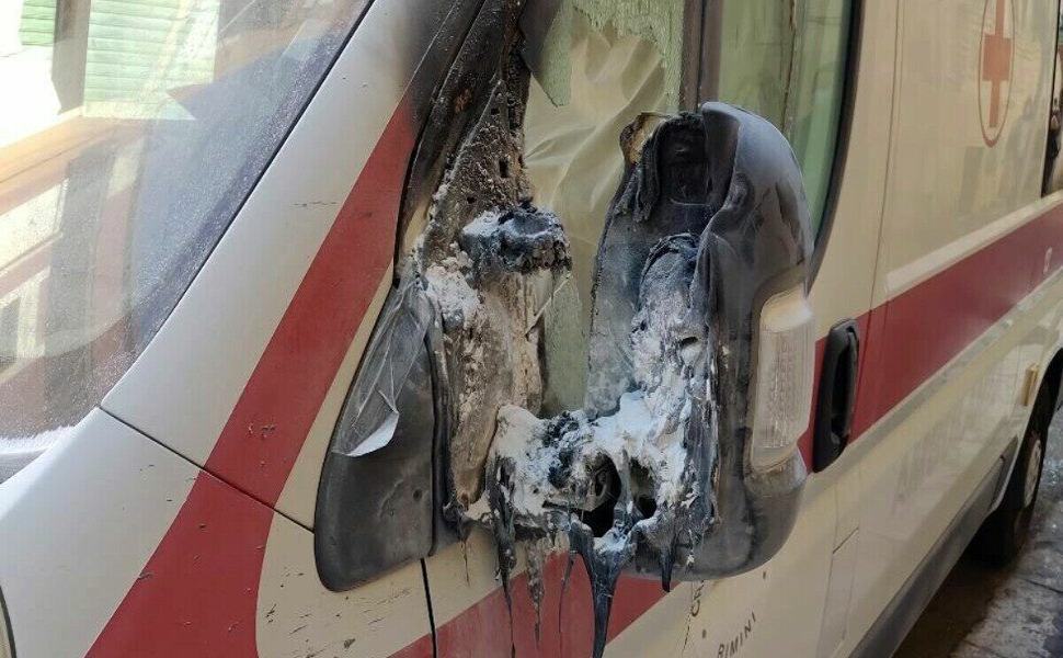 Croce rossa ambulanza incendio 04 2 e1631184830960 289265c4