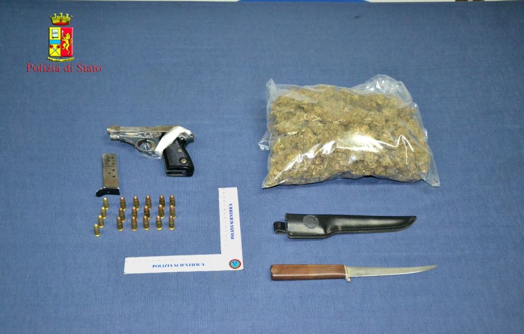 Madre e figlia in manette per detenzione di armi e droga 51 DSC 0022 a