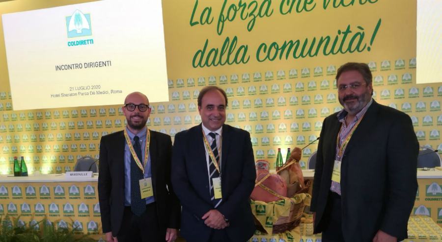 Da sx Borrello Aceto Cosentini allAssemblea Nazionale Coldiretti