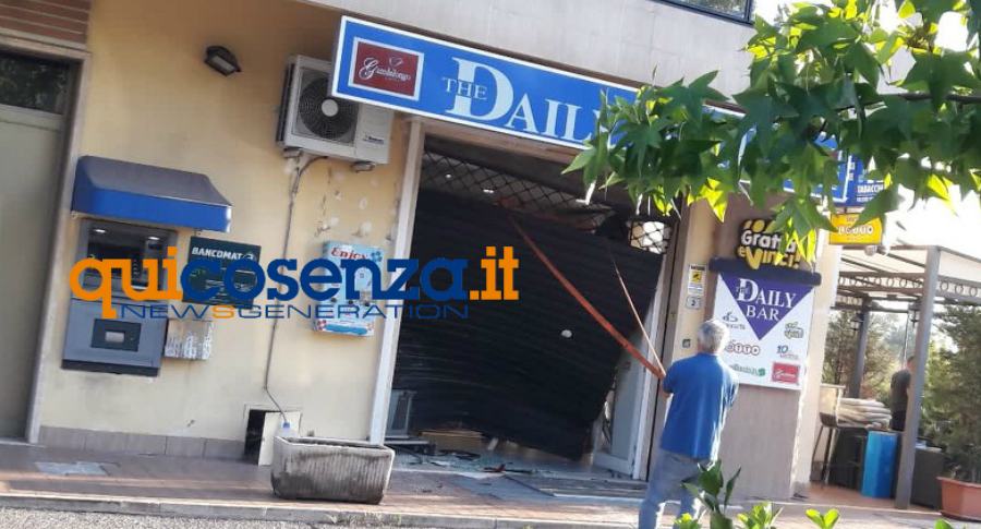 Daily Bar castrolibero danneggiato