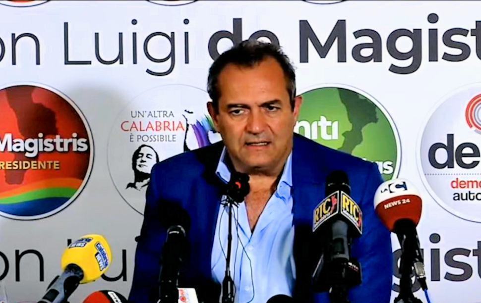 De Magistris 11