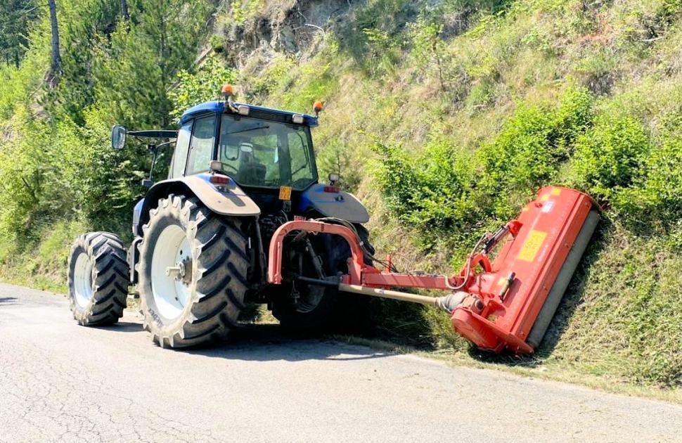 Cosenza, a breve gli interventi di manutenzione e bonifica nelle contrade di Donnici 51 Decespugliazione strade