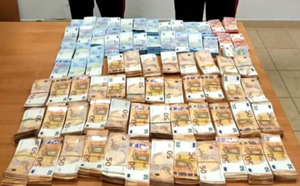 Denaro carabinieri 15 milioni