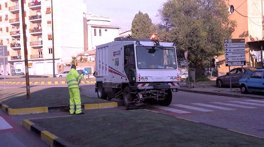 Ecologia Oggi operaio2