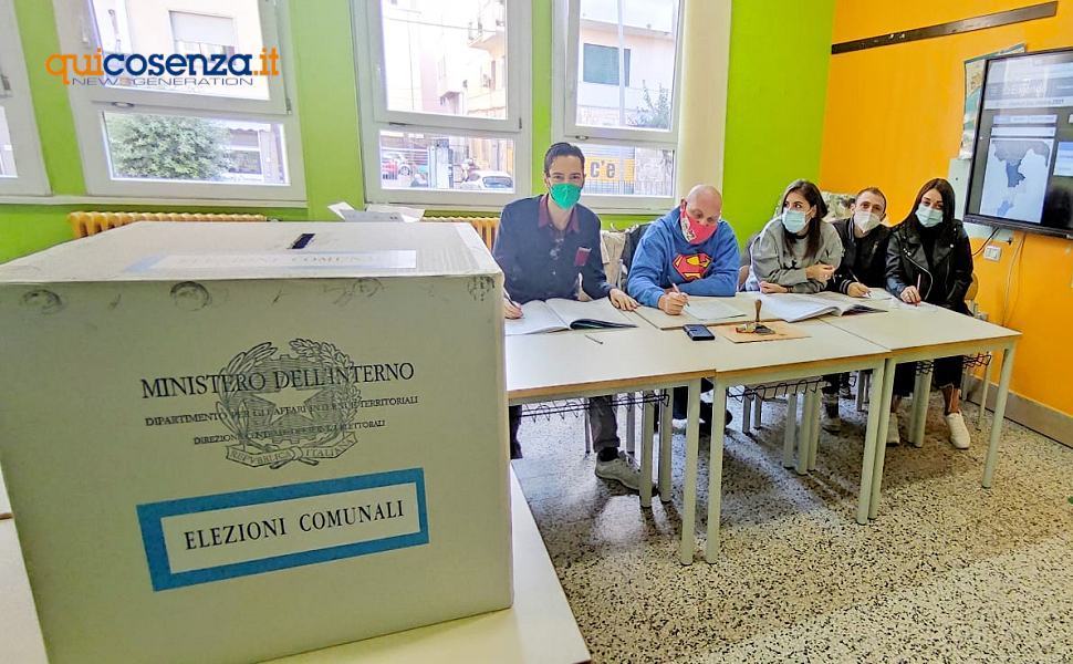 Cosenza, affluenza finale crollata al 44,71%. Più di un cittadino su due non ha votato 51 Elezioni Cosenza amministrative2