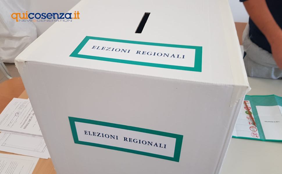 Elezioni regionali calabria urna seggio2