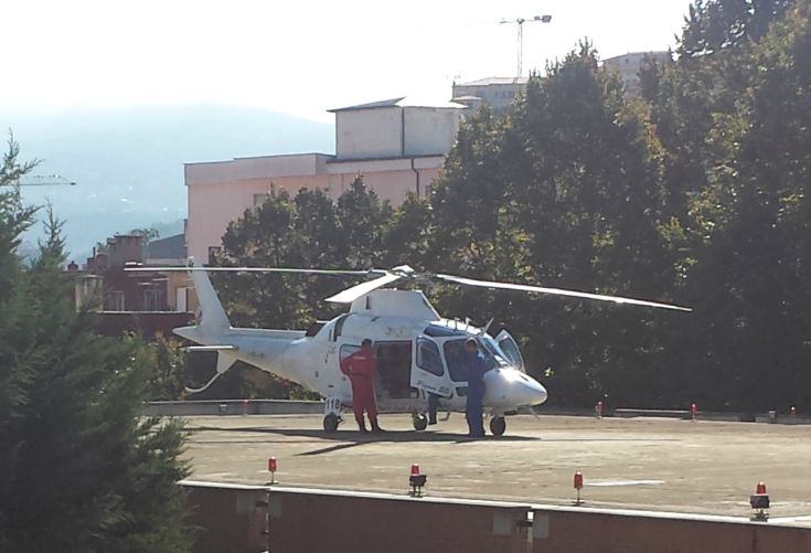 Bimbo di 5 anni cade dal balcone di casa, trasportato d'urgenza all'ospedale di Cosenza 51 Elisoccorso Cosenza 041