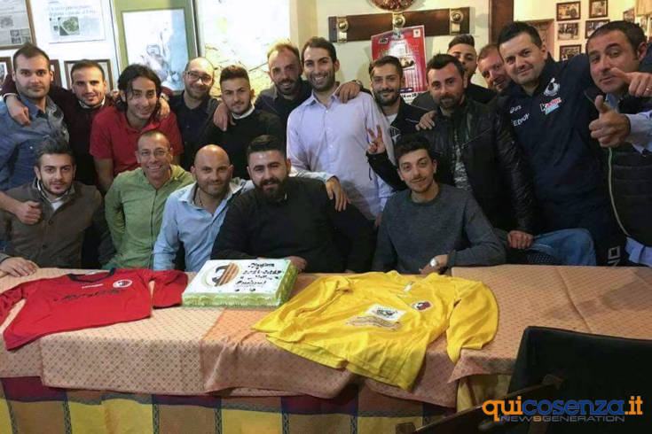 A.S. Eremiti Carolei, quando il calcio diventa aggregazione. E stasera si sogna il titolo 60 Emirati Carolei
