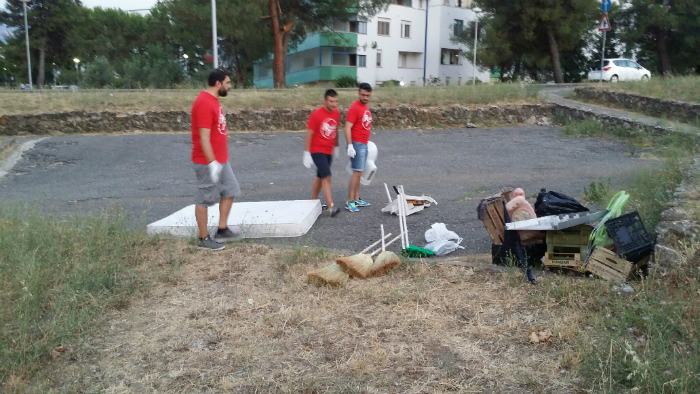 'Rende Protagonista' fa il bis: dopo la pulizia del Parco Robinson, è la volta dell'Emoli (FOTO) 51 Emoli2