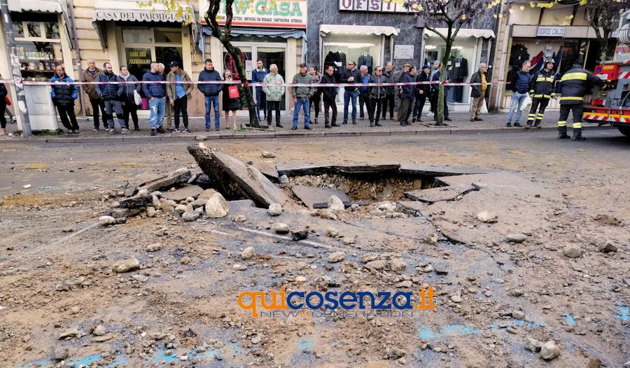 Esplode codotta Corso umberto lavori2