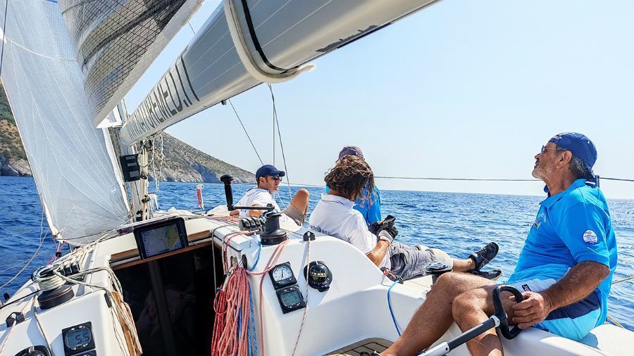 Essenza Nature Med in prossimita di Punta Campanella