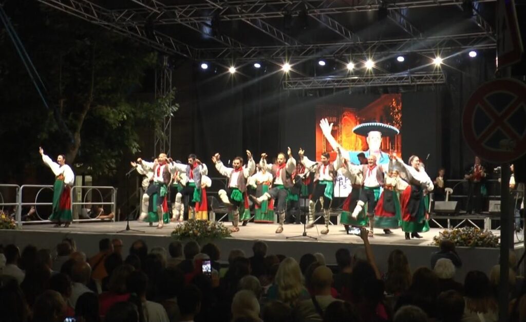 Estate folklore Castrovillari 1