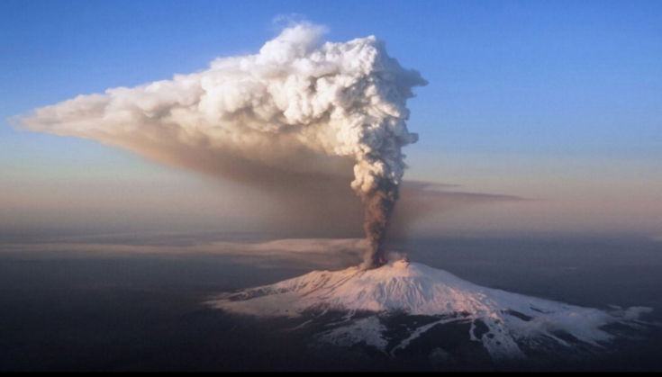 Etna eruzione