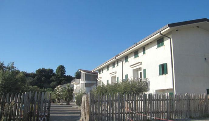 "Residence degli Ulivi", predisposto sgombero immediato: 115 persone buttate in mezzo alla strada 59 Falerna cara immigrati