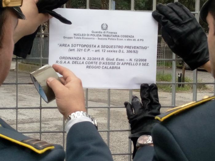 Finanza sequestro cosenza