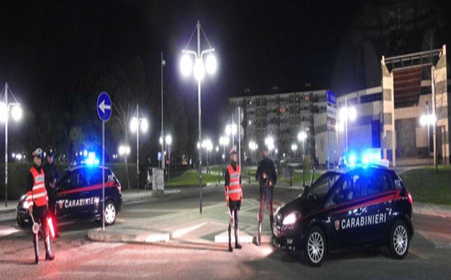 Controlli dei carabinieri a Rende, ritirate 13 patenti e segnalati dieci 'assuntori di stupefacenti' 51 Foto controlli Carabinieri Rende 1