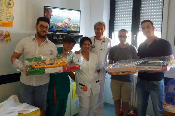Corigliano, l’Associazione “Generaazioni” dona una tv e giochi ai piccoli pazienti di Pediatria 51 Foto iniziativa Associazione Corigliano