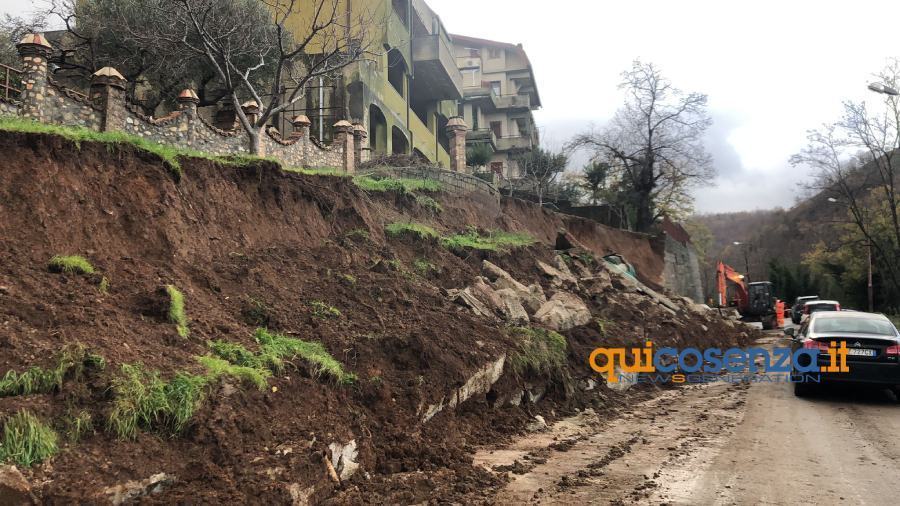 Disagi per il maltempo, evacuata palazzina a Carolei 57 Frana Vadue maltempo 03