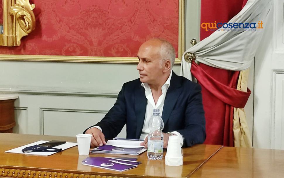 #Cosenza2050 "città che guarda al futuro", Franz Caruso ufficializza la candidatura 77 Franz Caruso Candidato sindaco Cosenza01