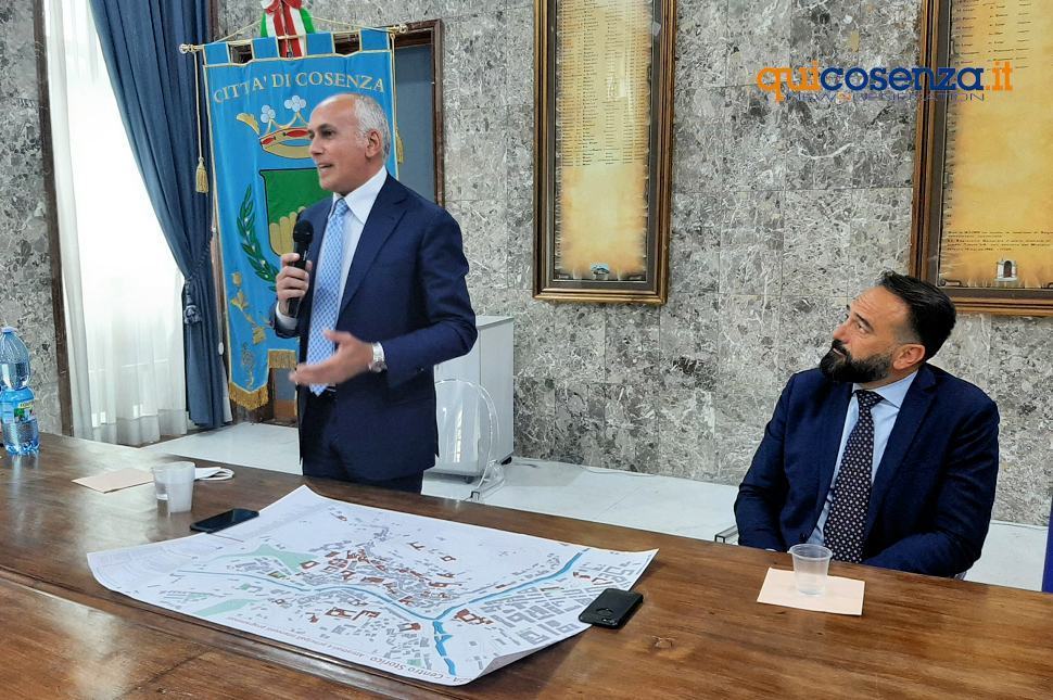 Franz Caruso Sindaco Cosenza 6