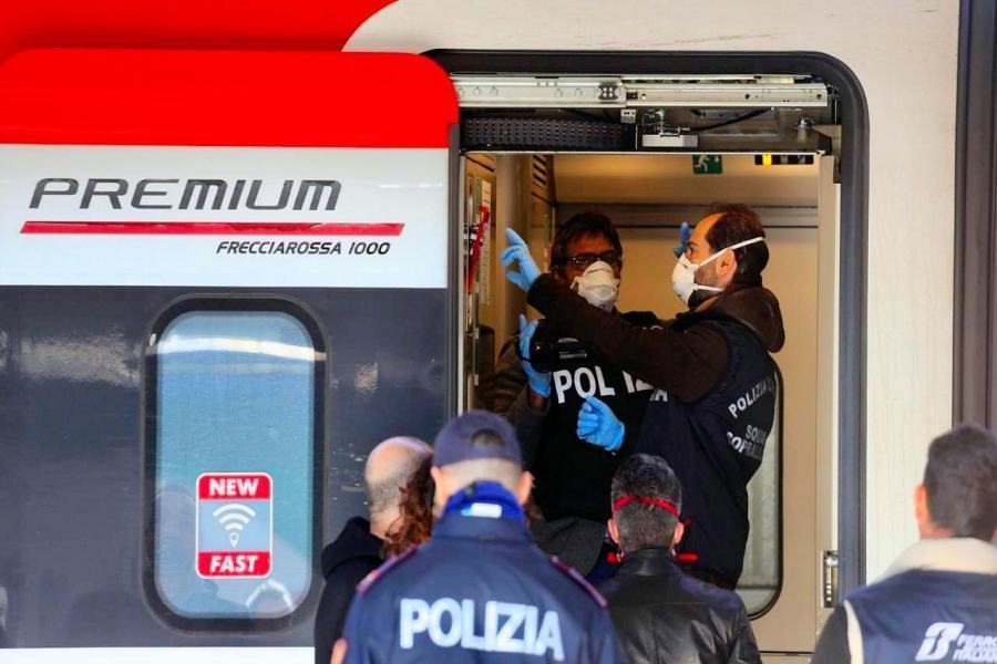 Freccia rossa accoltellamento