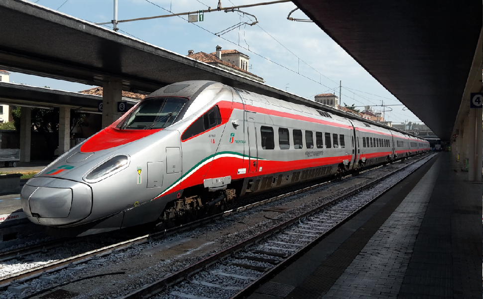 Frecciargento Sibari-Bolzano. Nuovi finanziamenti e passaggio a "servizio stabile" 51 Frecciargento 1 3