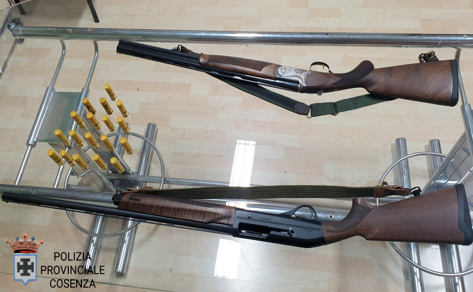 A caccia nel Parco Nazionale della Sila. Denunciati dalla polizia provinciale di Cosenza 51 Fucili polizia provinciale