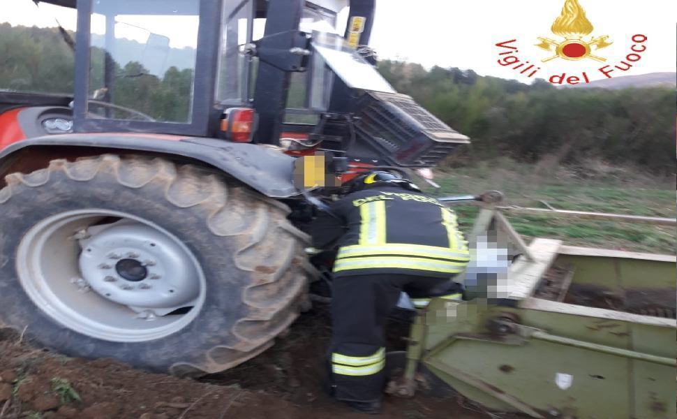 Tragedia ad Aprigliano: giovane muore schiacciata da un mezzo agricolo 51 GIOVANE SCHIACCIATA DA UN MEZZO AGRICOLO 1