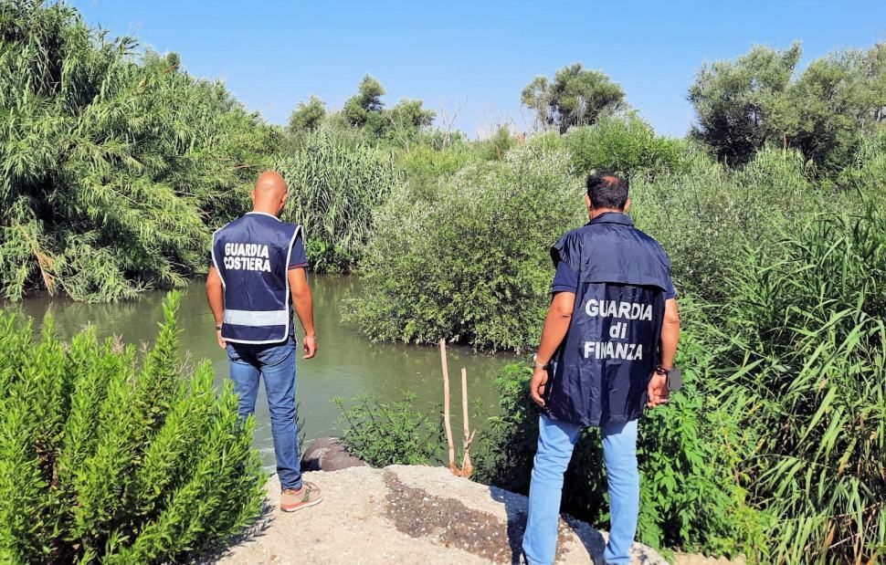 Gaurda di Finanza Capinateria di porto