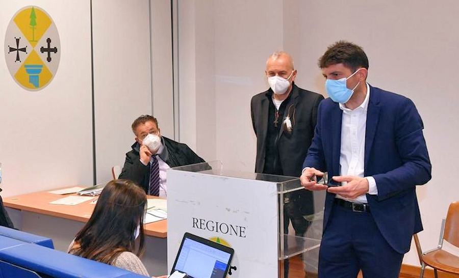 Differenziata, De Caprio con i sindaci "non possiamo più aspettare. In arrivo altri 9 milioni" 51 Gestione rifiuti De Caprio