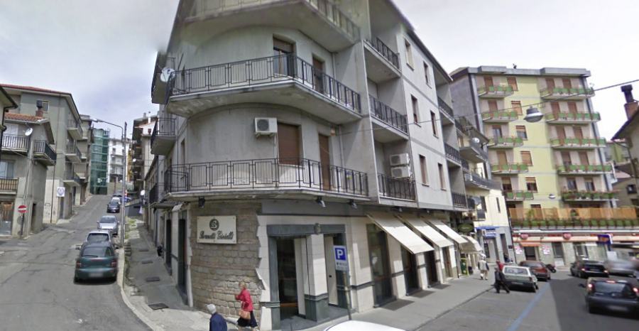 San Giovanni in Fiore: tentata rapina in una gioielleria, la condanna del sindaco Succurro 51 Gioielleria brunetti san giovanni in fiore