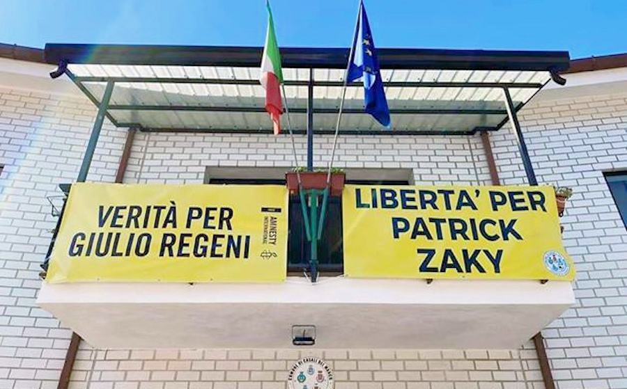 Casali del Manco "verità per Giulio Regeni e libertà per Patrick Zaky". Striscione del Comune 51 Giulio Regeni Patrick Zaky Casali del Manco