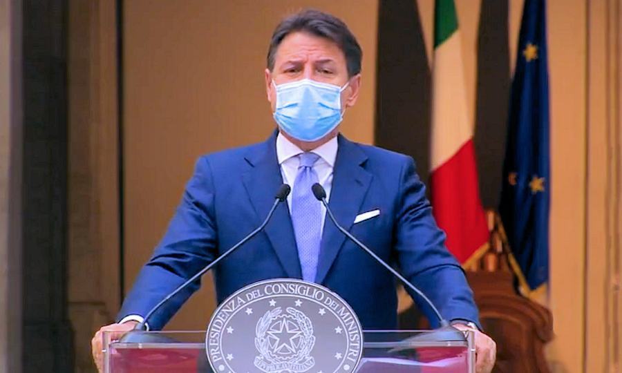 Conte "sarà un Natale diverso. Misure sofferte ma necessarie, la situazione resta difficile" 51 Giusppe Conte 1