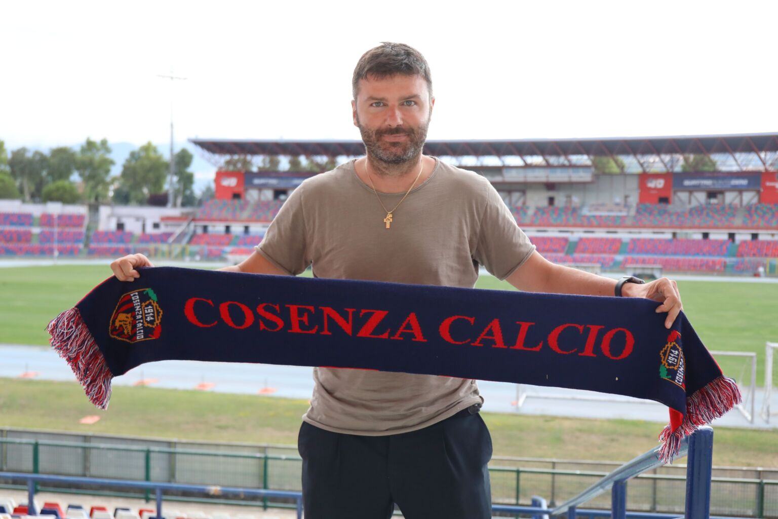 Il Cosenza calcio ha il suo nuovo direttore sportivo. Ufficiale Roberto Goretti 56 Goretti